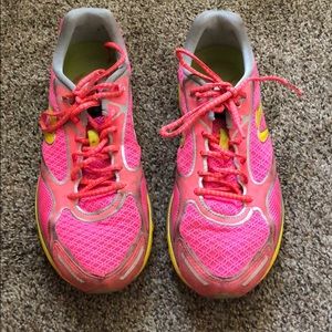 Newton Gravity III running shoes. Size 8.5